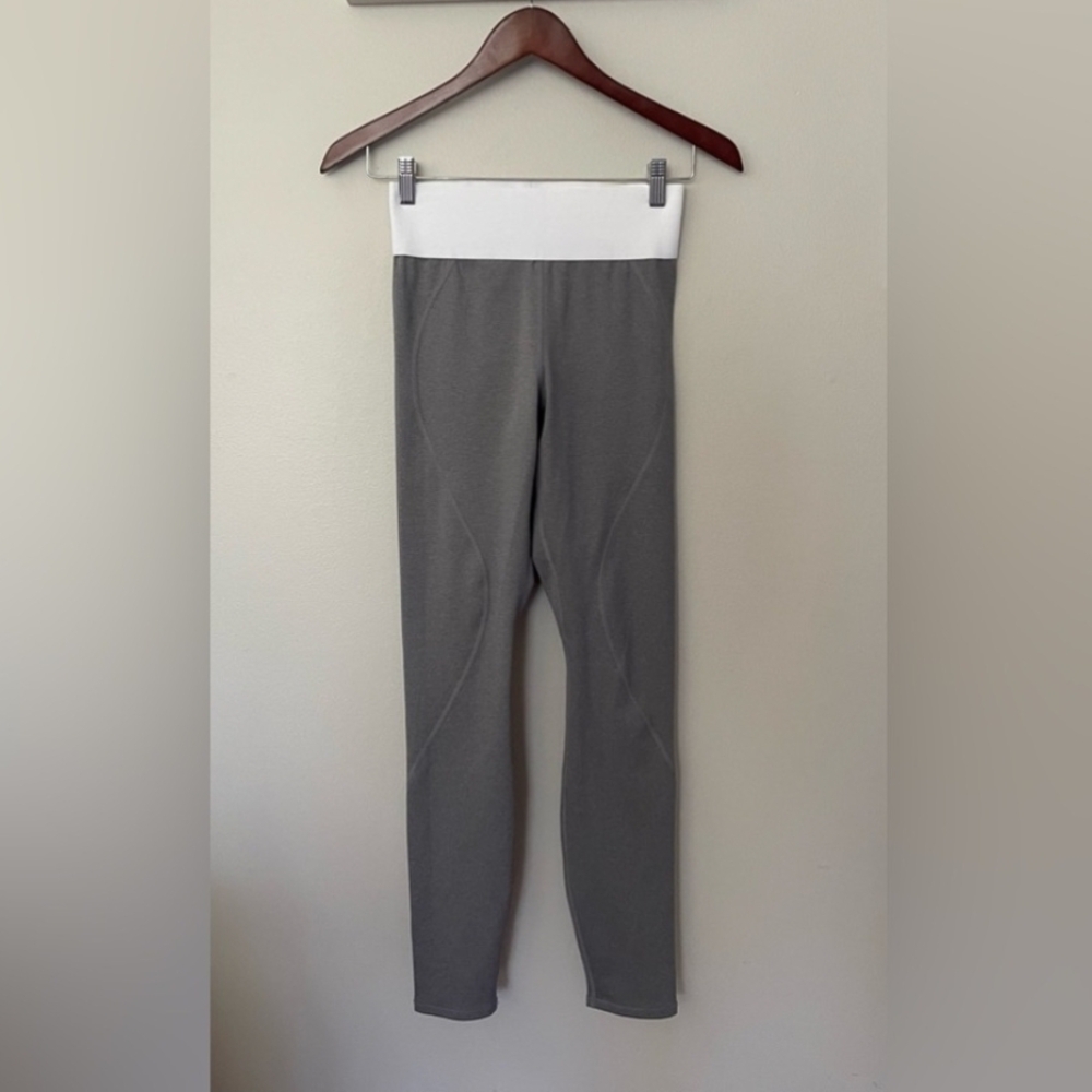 Good American Active Essential Icon Leggings - Size 2 - Picture 4 of 8